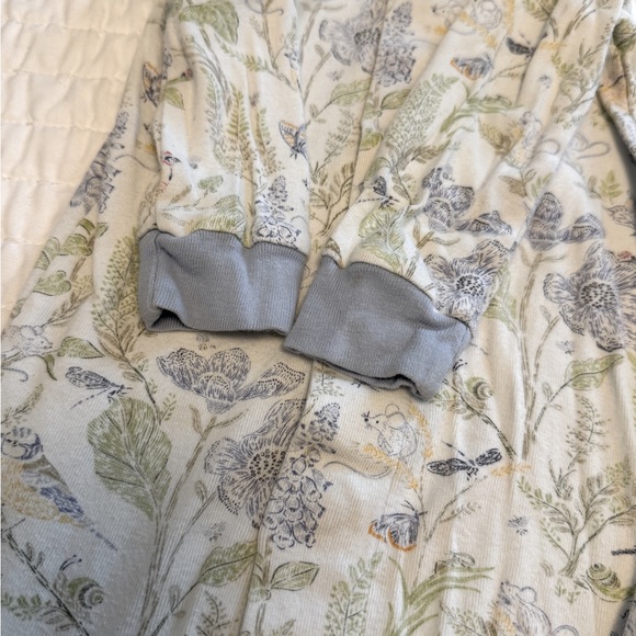 Magnetic Me Pajamas- 9-12M - Picture 5 of 7